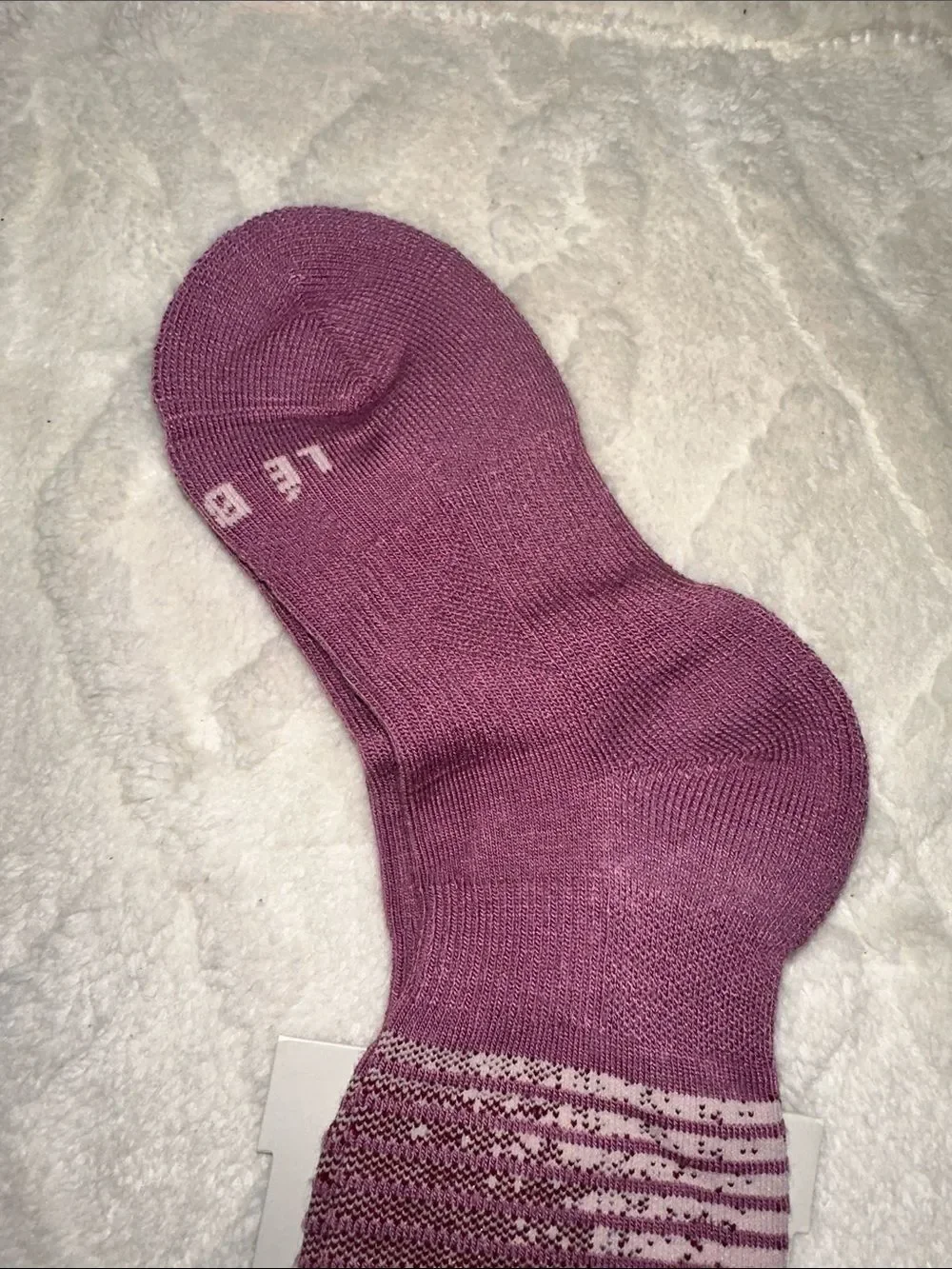 Le Bent M-L Flowering Gum Pink Burgundy Squall Light Cushion Over Calf Snow Sock